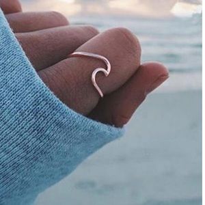 Wave ring